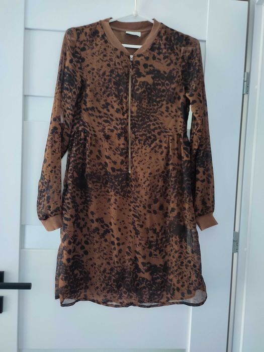 Modna luźna sukienka panterka 36/S
