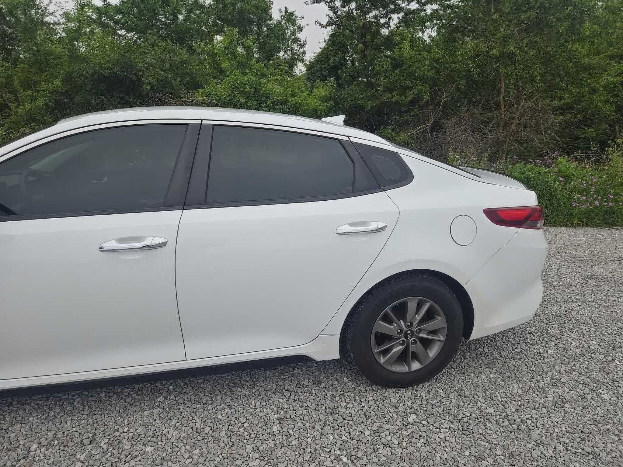 2017 Kia Optima LX Turbo