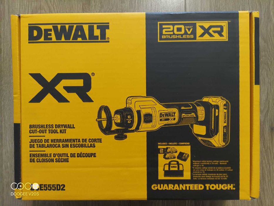 Dewalt DCE555 20V MAX Drywall Cut out Tool