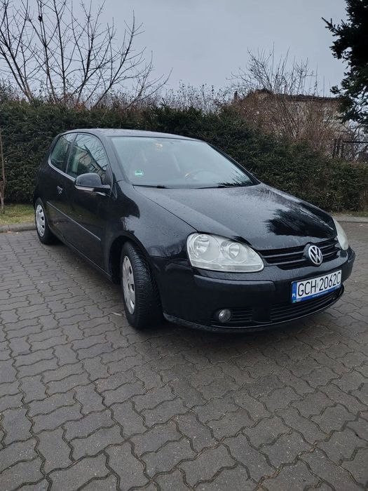 Volkswagen Golf V 1.6 klima sprowadzony zarejestrowany