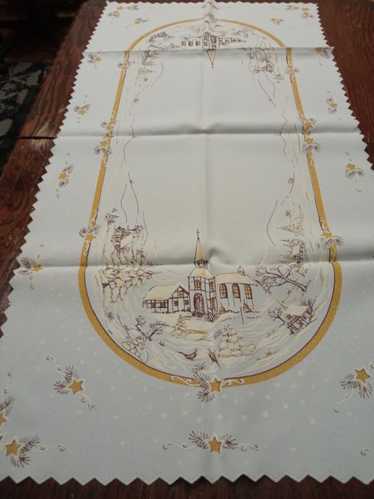 Bieżnik o tematyce Świątecznej poliestrowy 100/50 cm