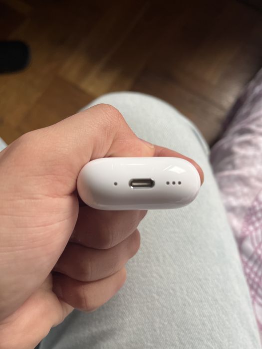 Airpods 4 ANC idealnie jak nowe