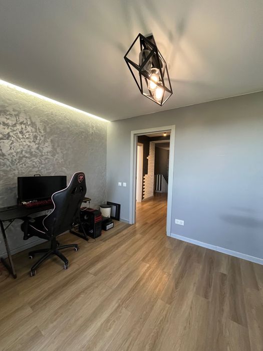 Продам 2-х рівневу квартиру