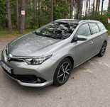 Toyota Auris 1.8 hybryda kombi alufelgi carplay android auto grzane fotele