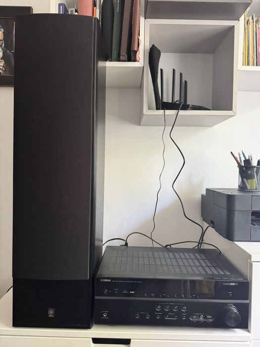 amplituner kina domowego Yamaha RX-V500D + 2 kolumny