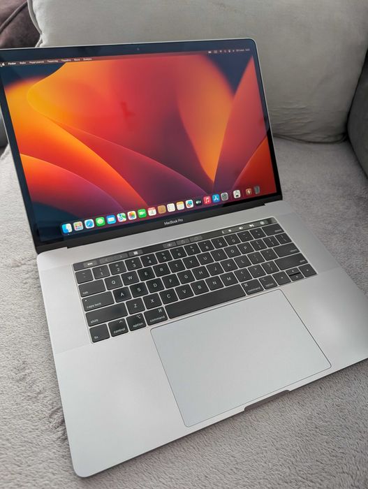 Apple MacBook Pro 15" 2018/19 A1990 i9-8950HK 16 GB 512 SSD Space Gray
