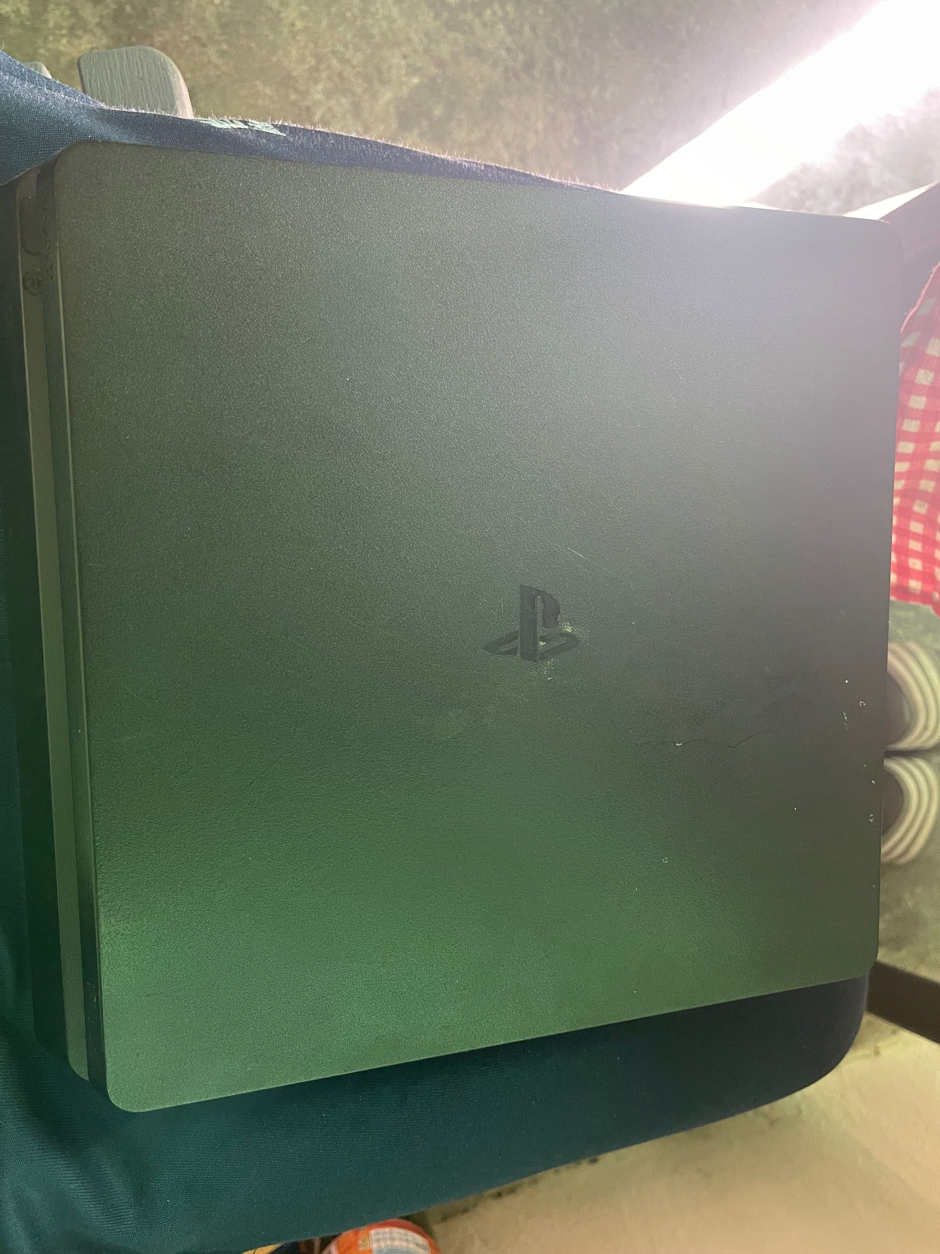 PlayStation 4 de 1T