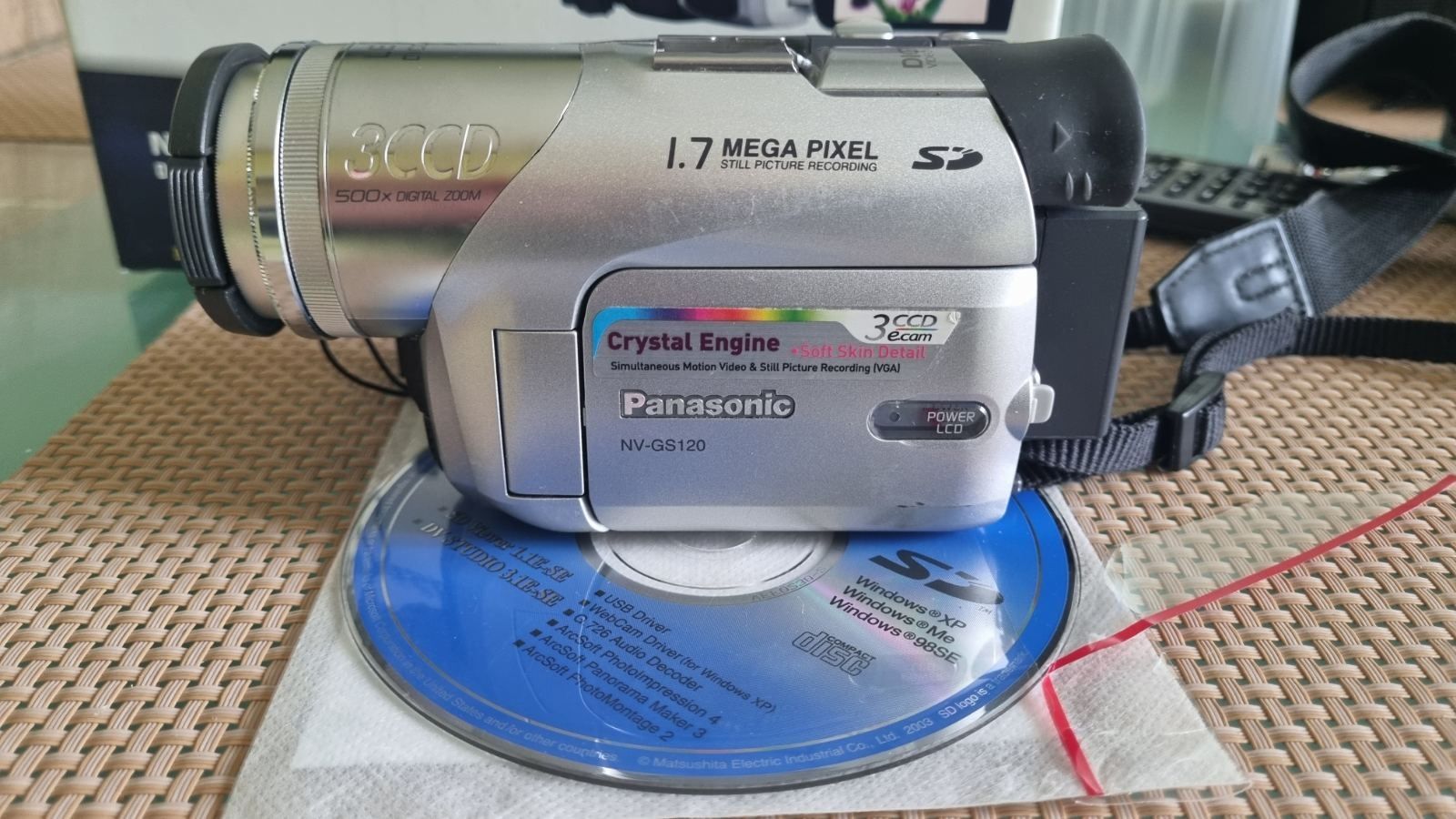 Відеокамера цифрова  Panasonic NV-GS120 (miniDV)