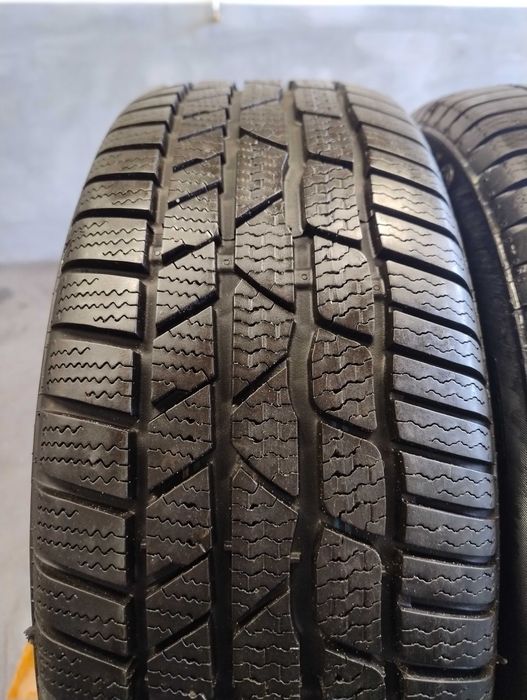 Continental 205/55/16 Para Zima 19r