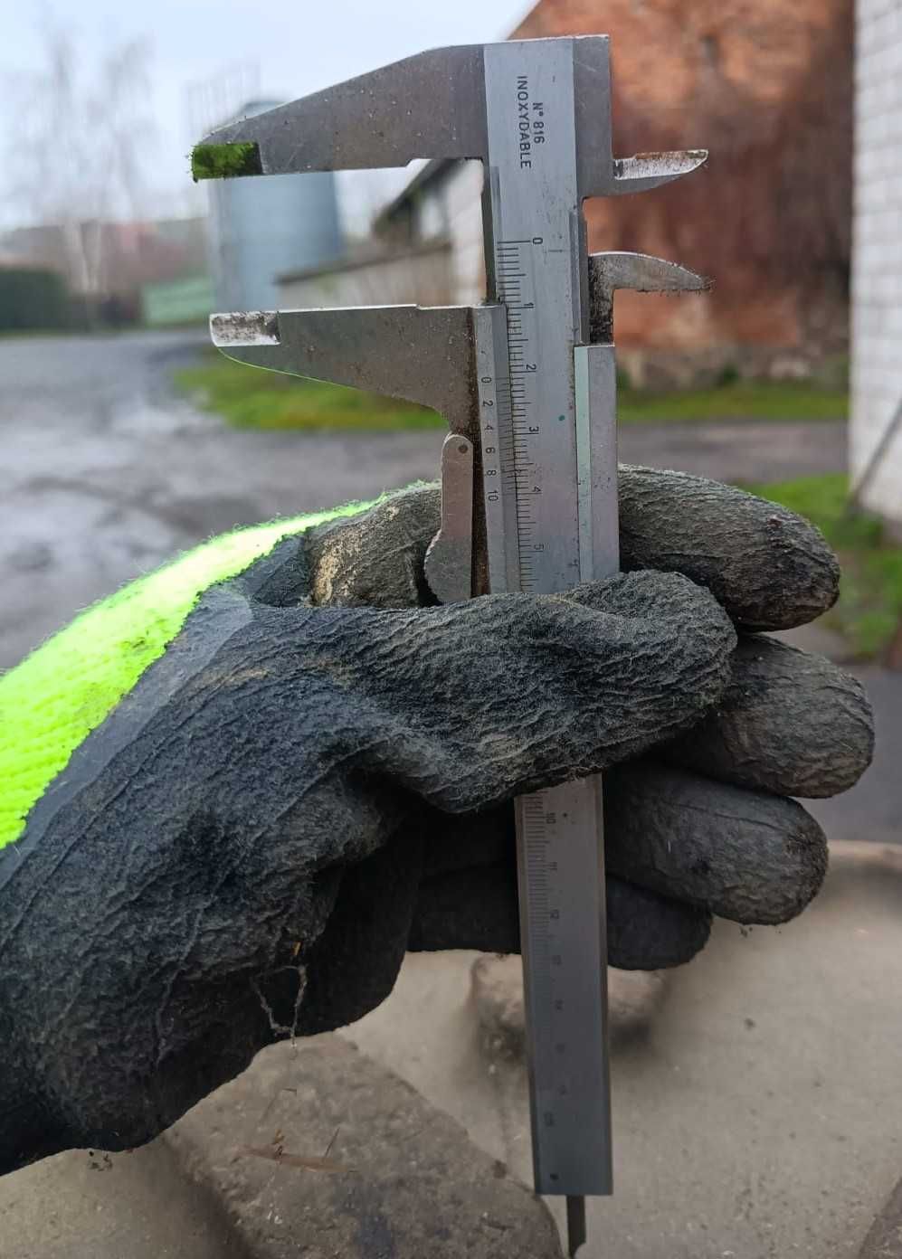 Opona przemysłowa ładowarki teleskopowej 460/70R24 Firestone 24