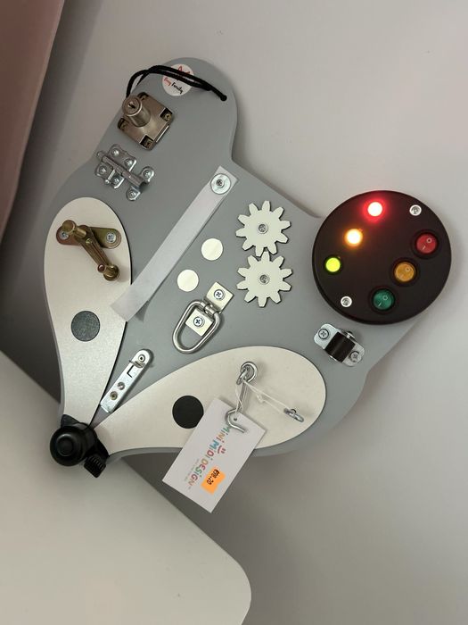 Tablica manipulacyjna Foxy Family