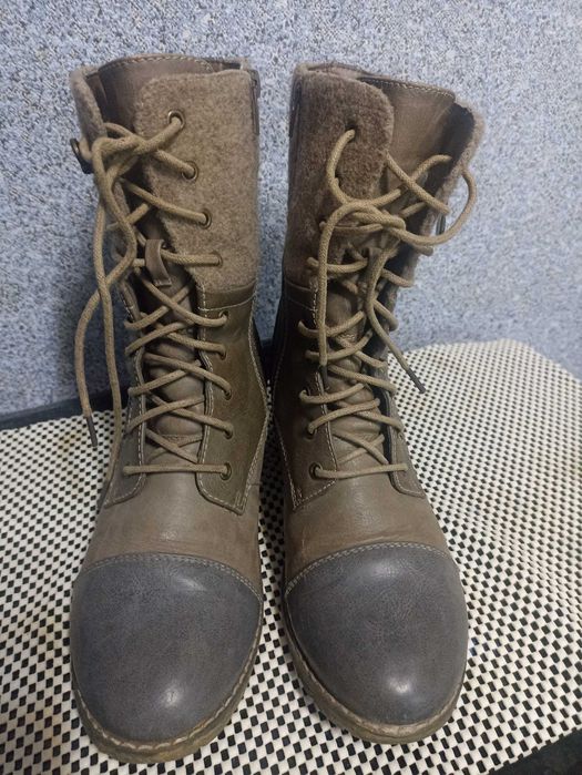 Черевики  утеплені жіночі Rieker 40 р