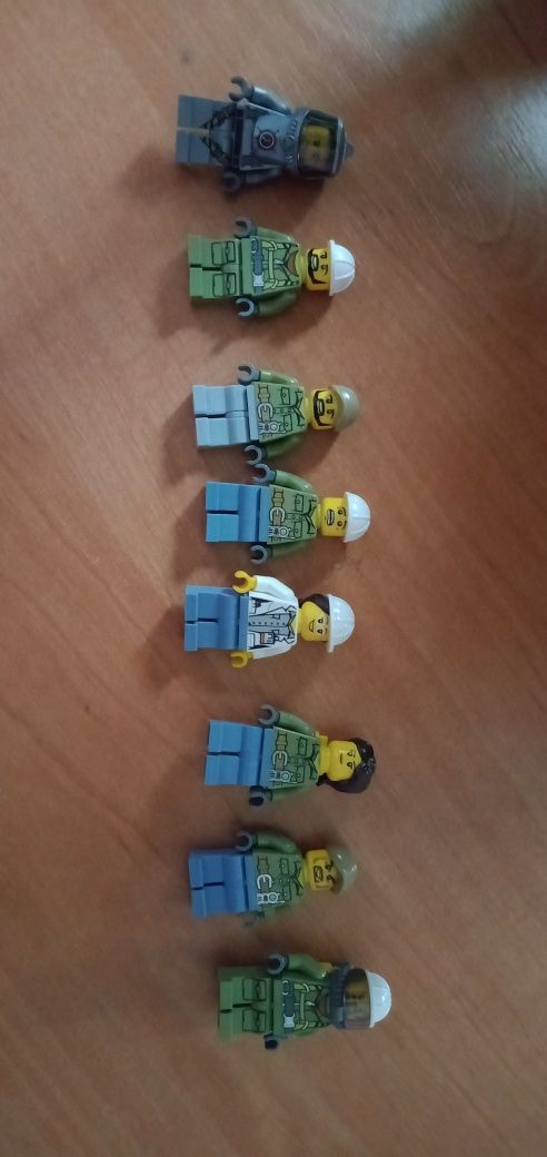 Конструктор Lego 60124 Вулкан: розвідувальна база