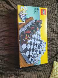 LEGO Gry 40174 - Zestaw szachów z motywem LEGO