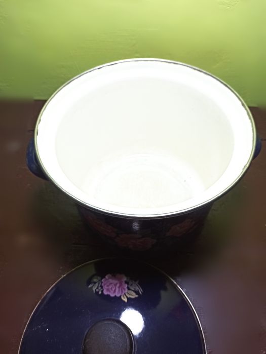 Каструлі в гарному стані