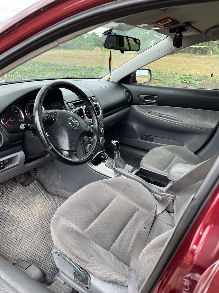 Продам свою машину Mazda 6