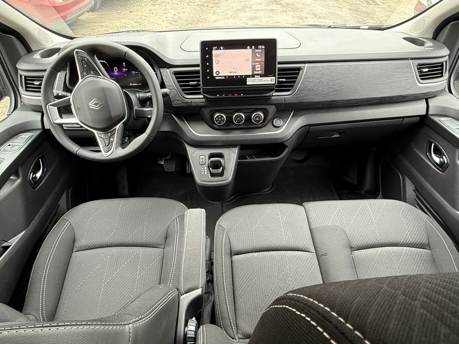 Renault Trafic 2.0 DCI Aut . 9-osobowy Navi
