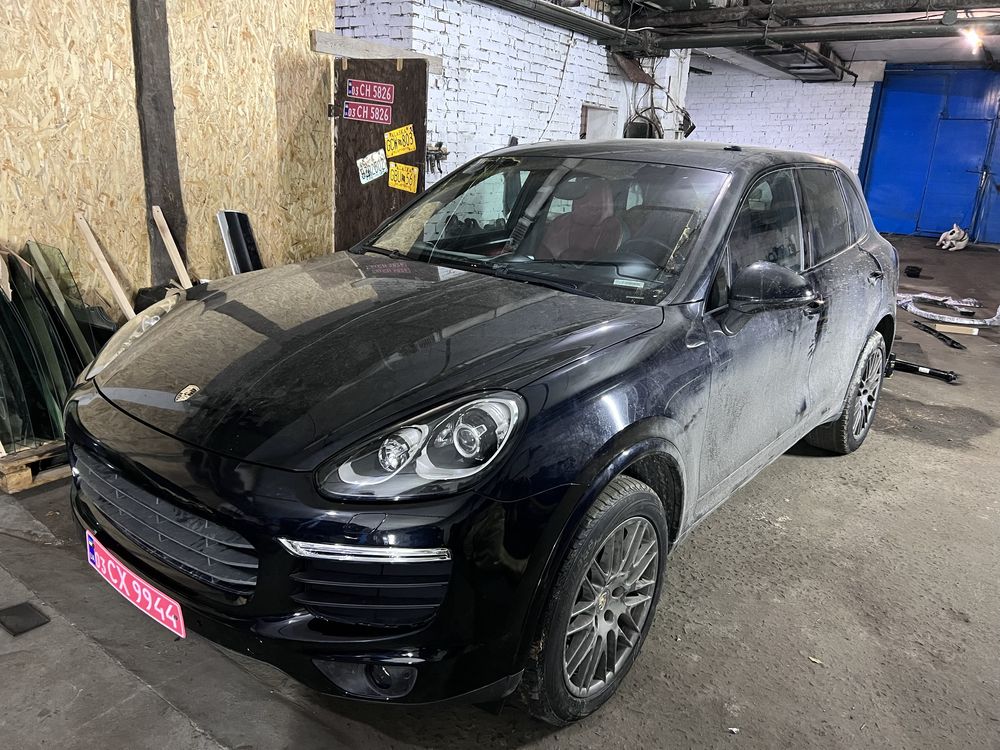 Porsche Cayenne розборка шрот автозапчастини