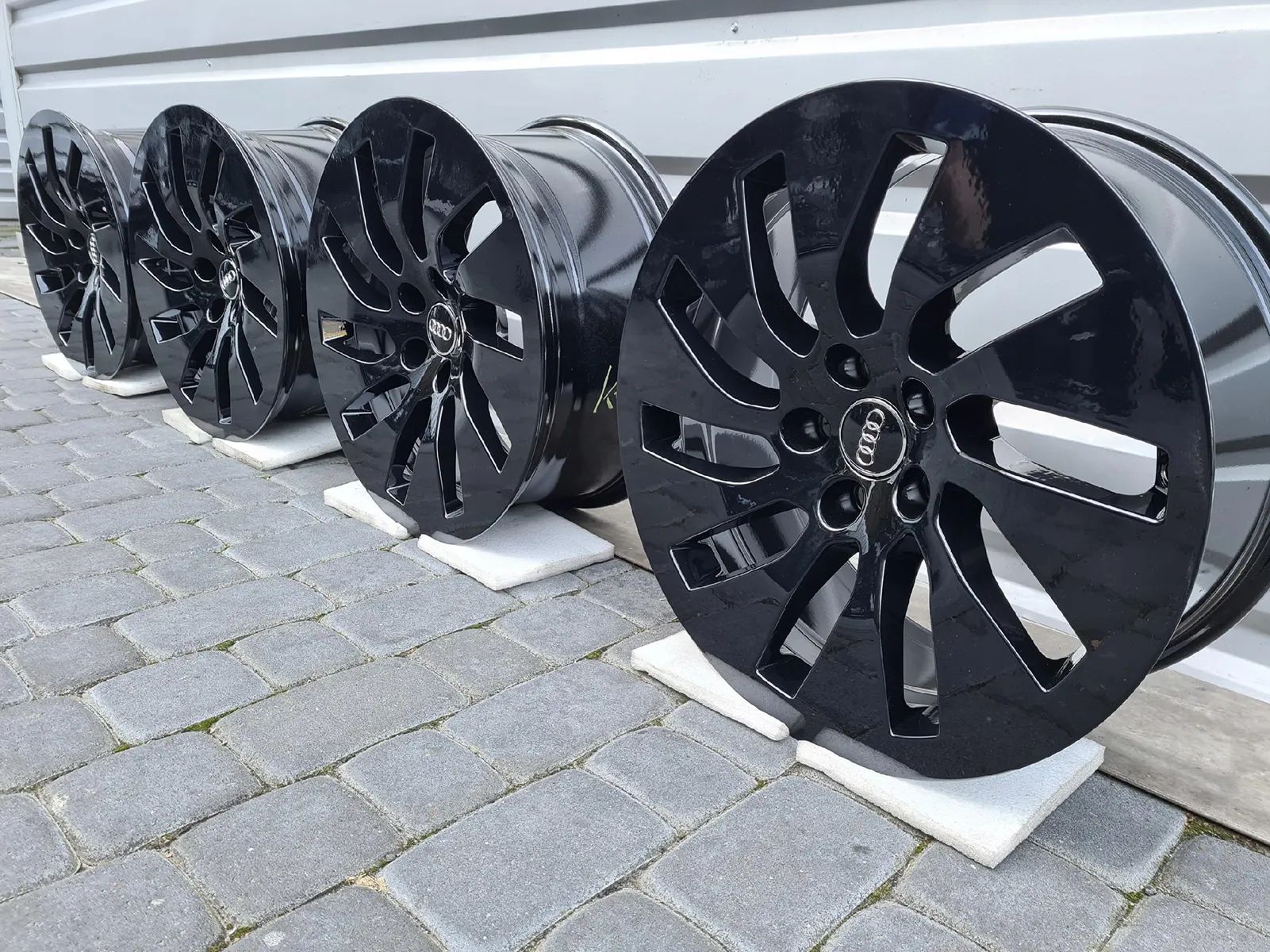 Oryginalne Felgi Audi 18 A4 A5 A6 A7 A8 Q3 Q5 Q7