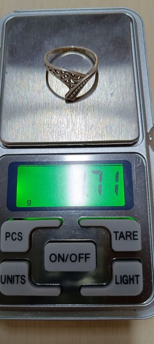 Продам серебряные кольца 925