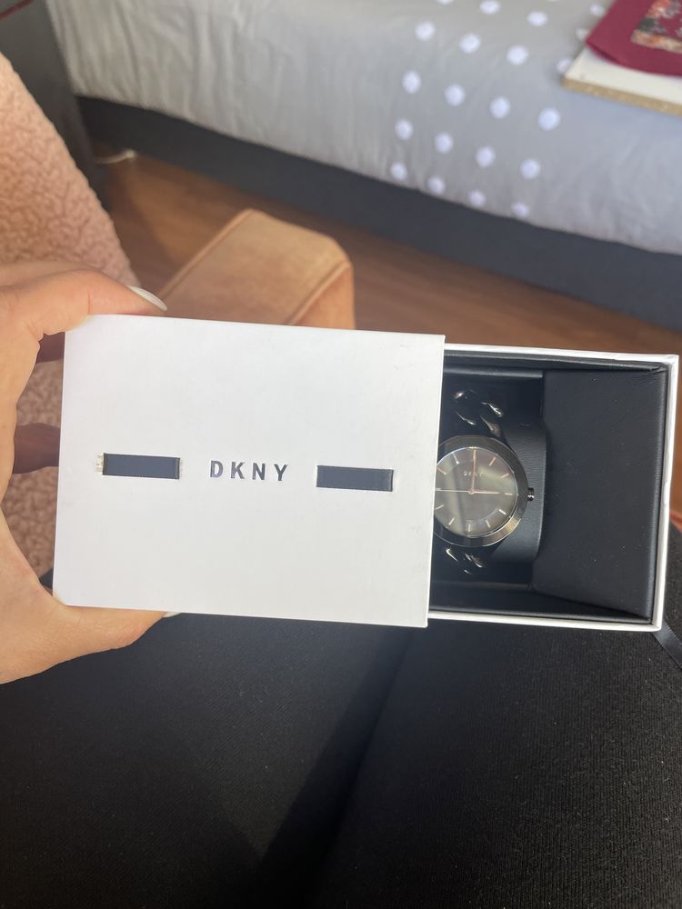 Relogio DKNY Novo