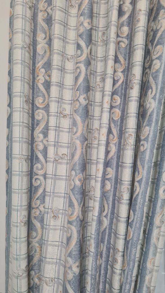 Cortinas e reposteiros