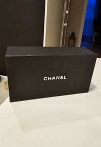 Pudełko Chanel czarne