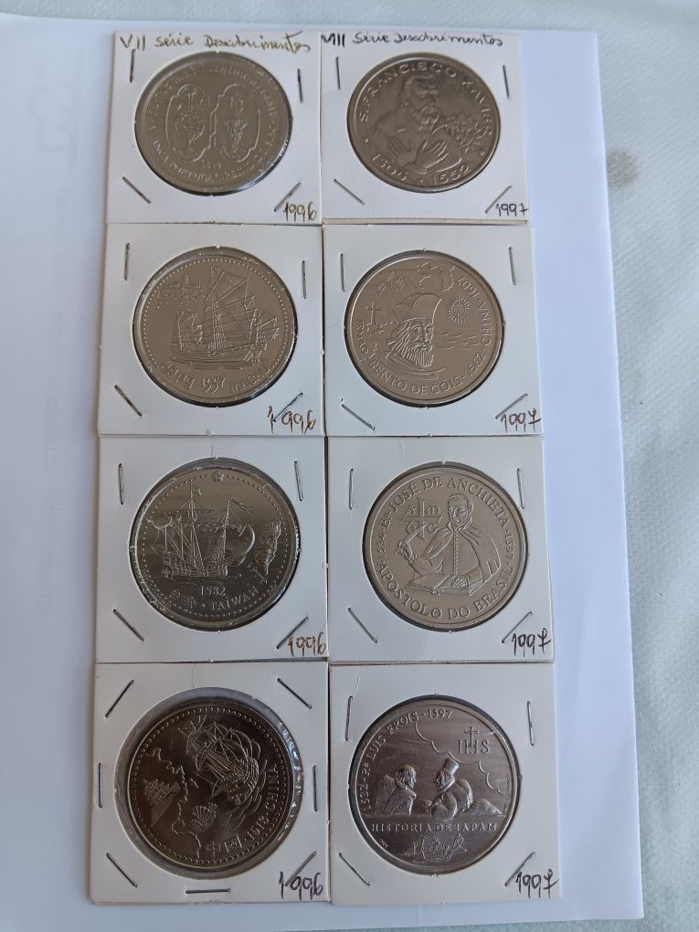 Colecção de 44 moedas completa dos Descobrimentos.