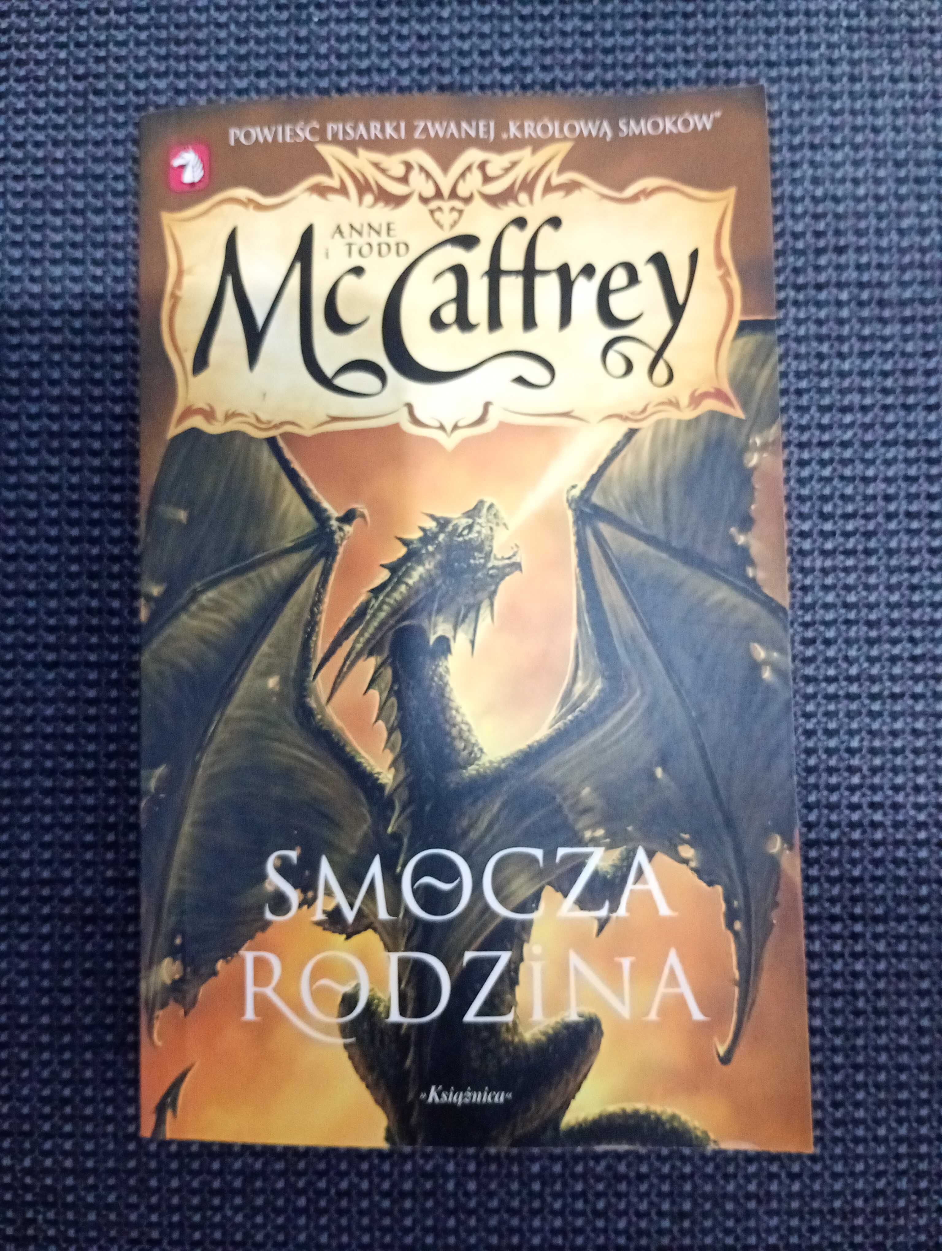 Smocza Rodzina - Anne McCaffrey