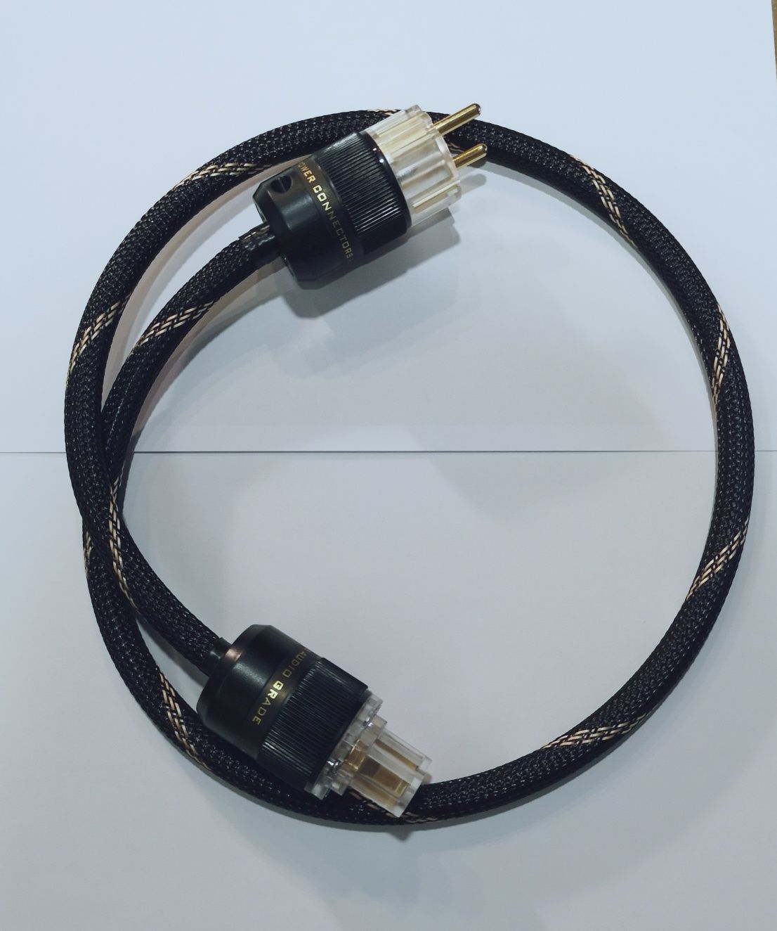 Kabel zasilający audio Melodika  3x2.5 mm. Wtyki Schuko pozłacane.