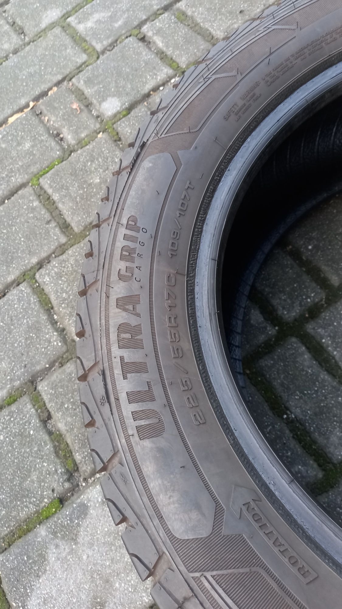 Opona Zimowa  GoodYear Ultra Grip Cargo 225/55/R17C 109/07T 3022