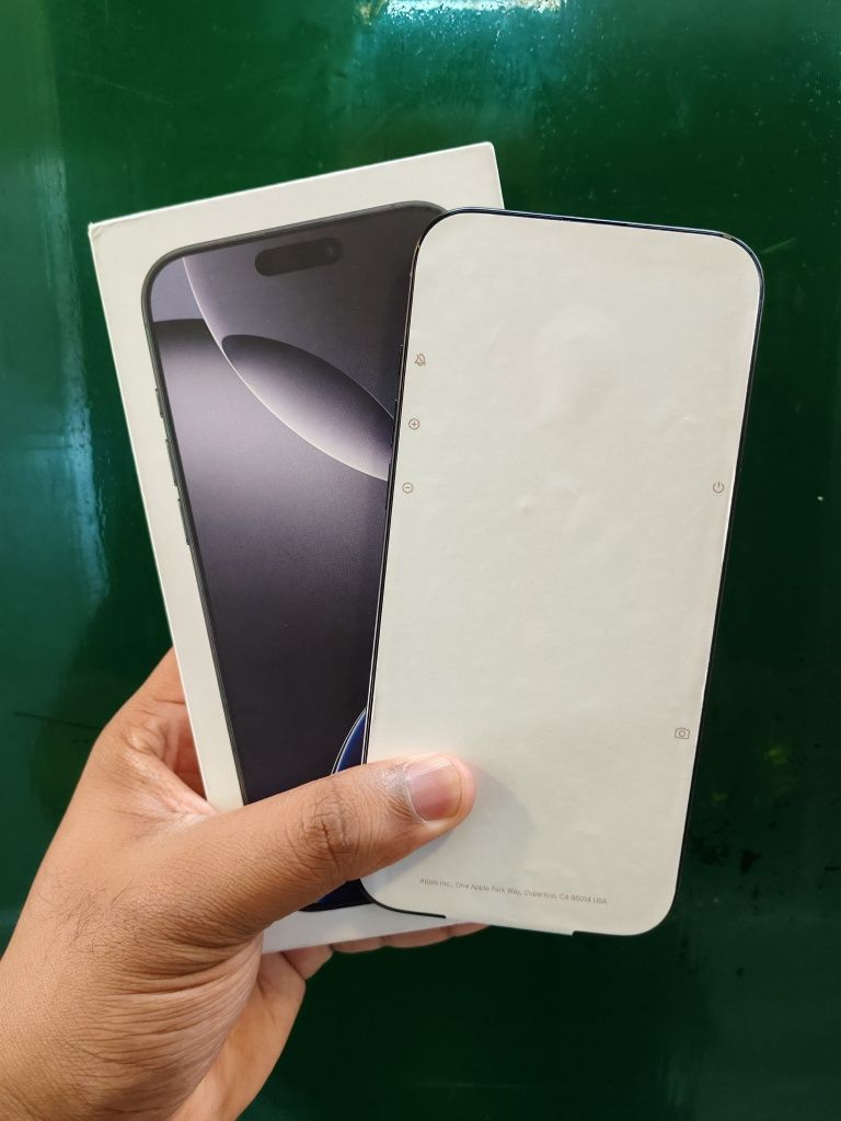 iPhone 16 pro max 256gb