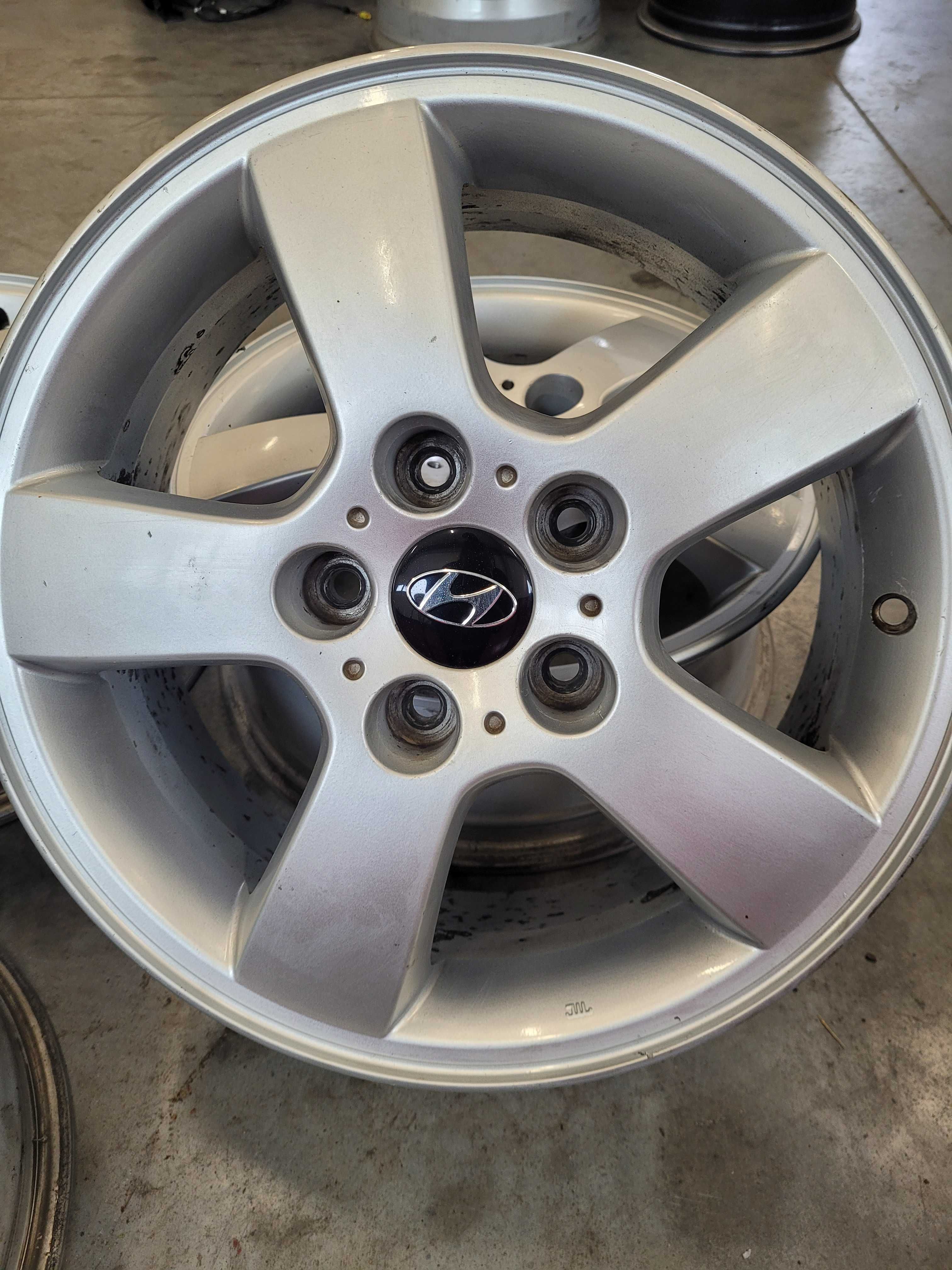 Felgi aluminiowe r 16 hyundai