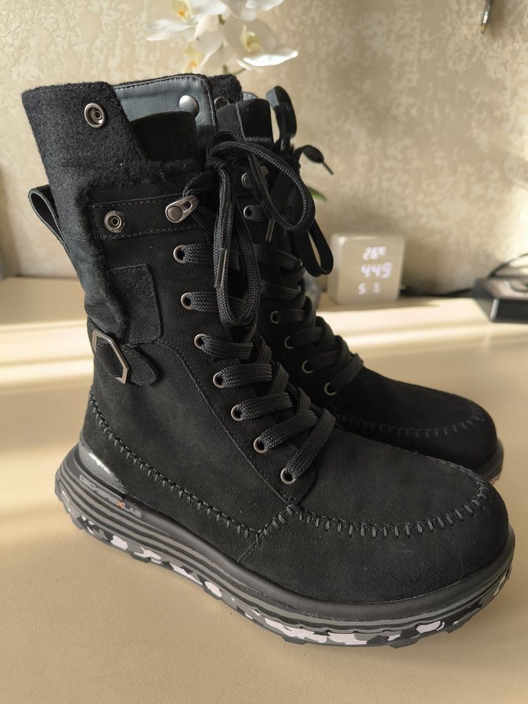 Деккерс ботинки осень зима Deckers vibram 42р.
