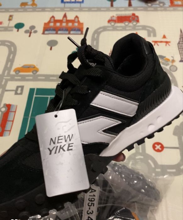 Кросівки термо, дуже теплі та зручні