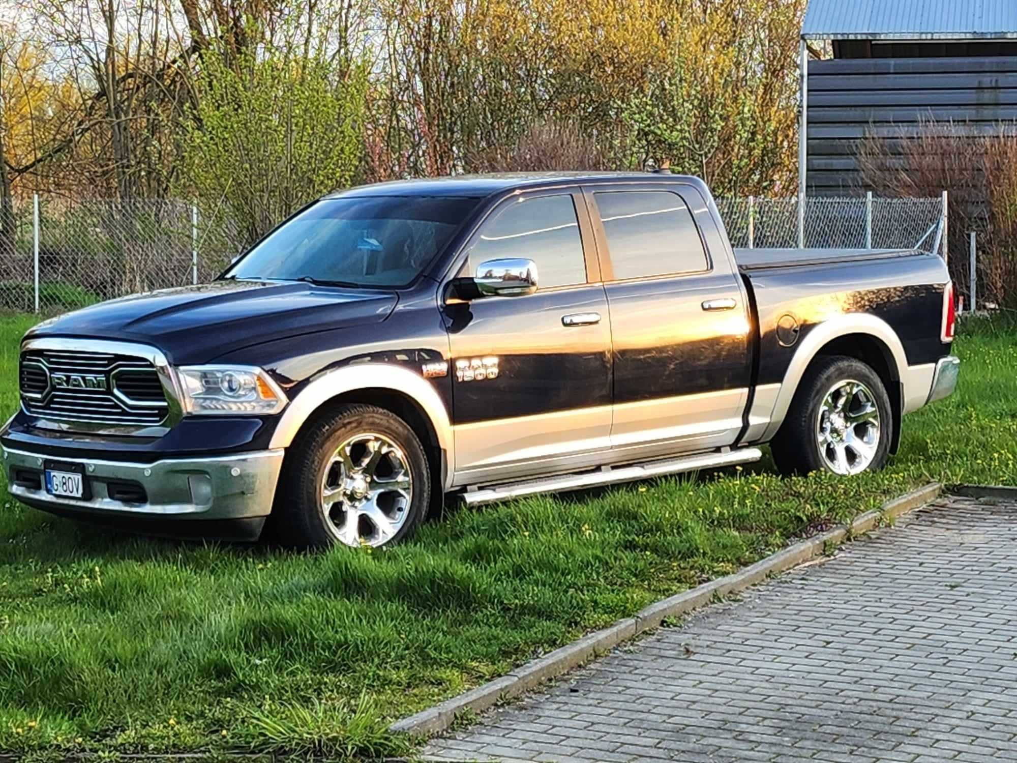 Ram 2017 5,7 Hemi LARAMIE  LPG