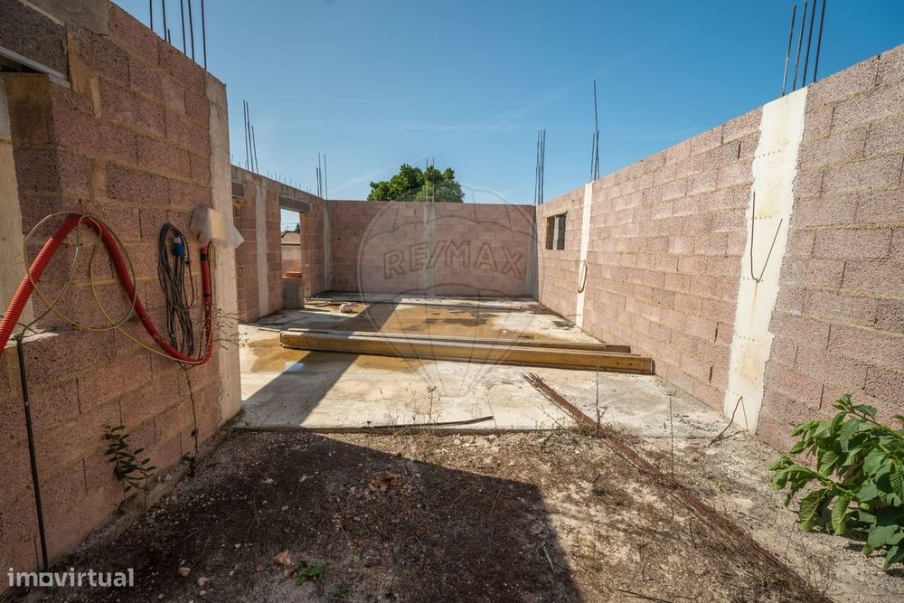 Moradia T2 para venda