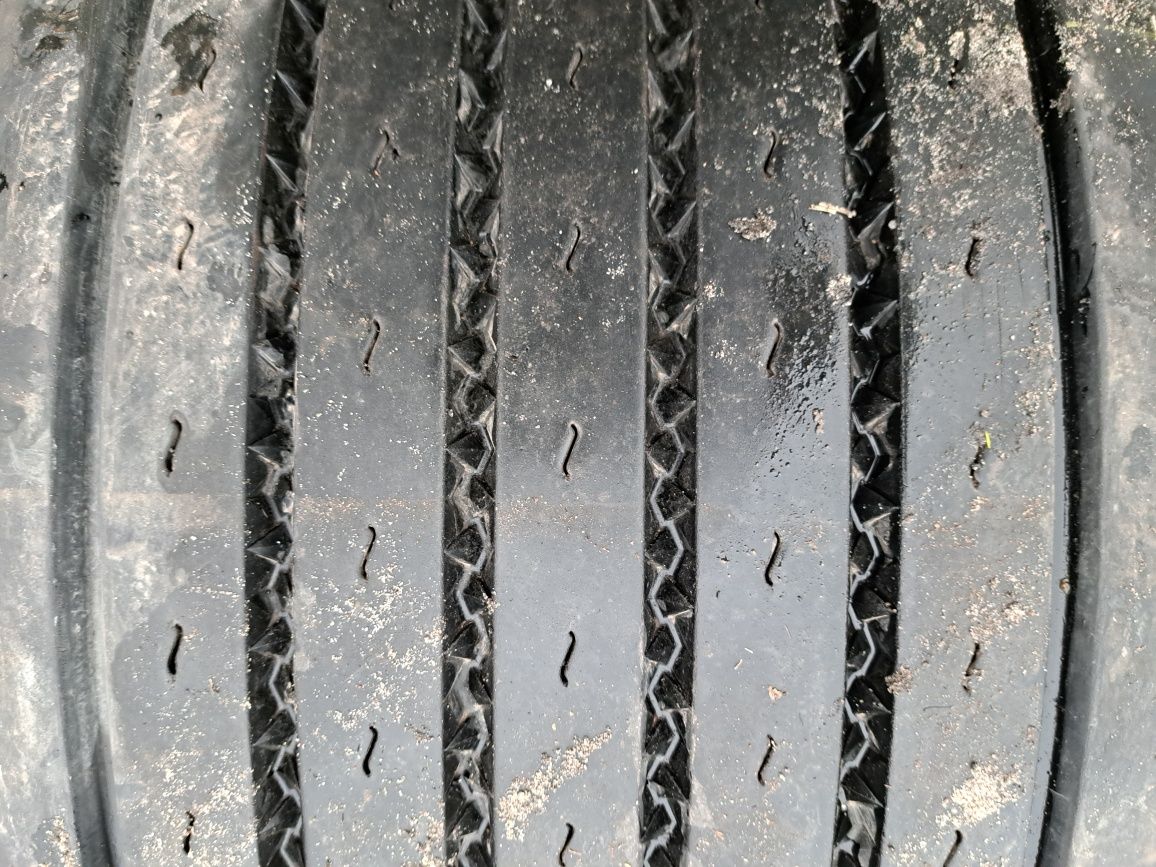 Opony 445/45r19.5