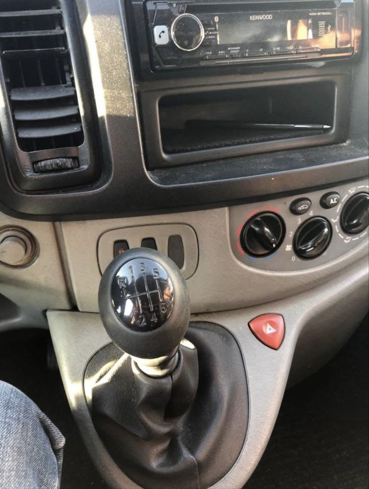 carrinha renault trafic 2.0 2009