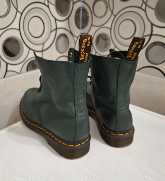 Ботинки Dr. Martens женские. Жіночі берці Мартінс оригінал. Берцы