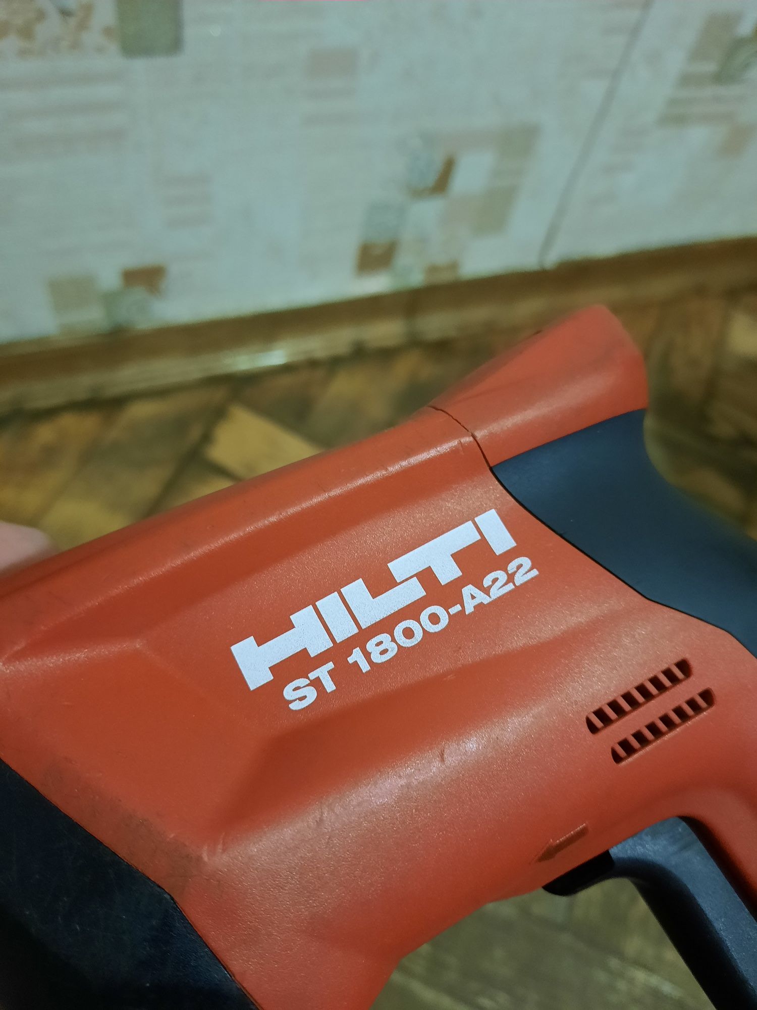 Оригінал!!Аккумуляторний шуруповерт Hilti st 1800 a22