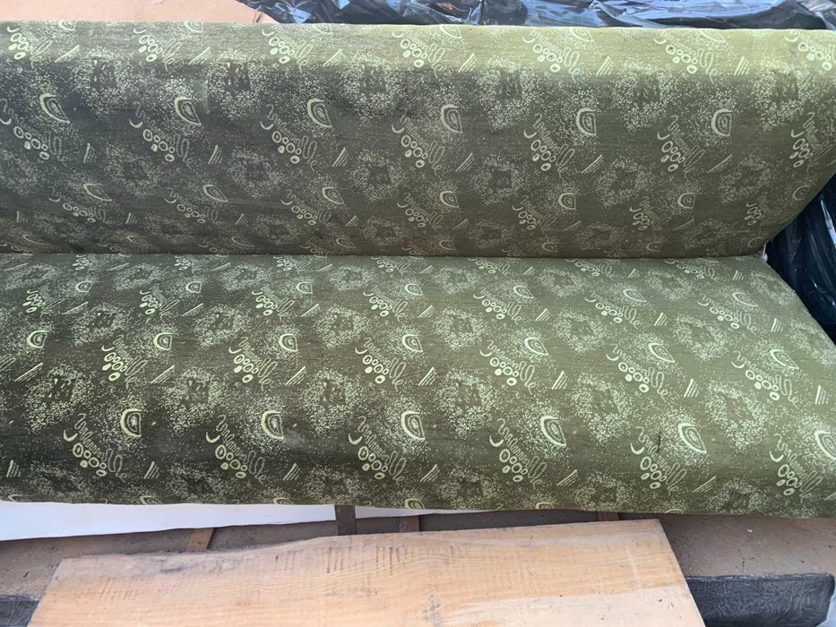 Диван без боковин.