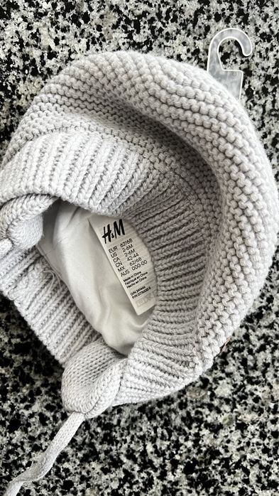 Продам новеньку шапочку H&M 2-6 місяців