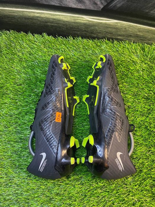 Бустси Nike Vapor 15 Academy FG 44(28 см)оригінал бутси найк