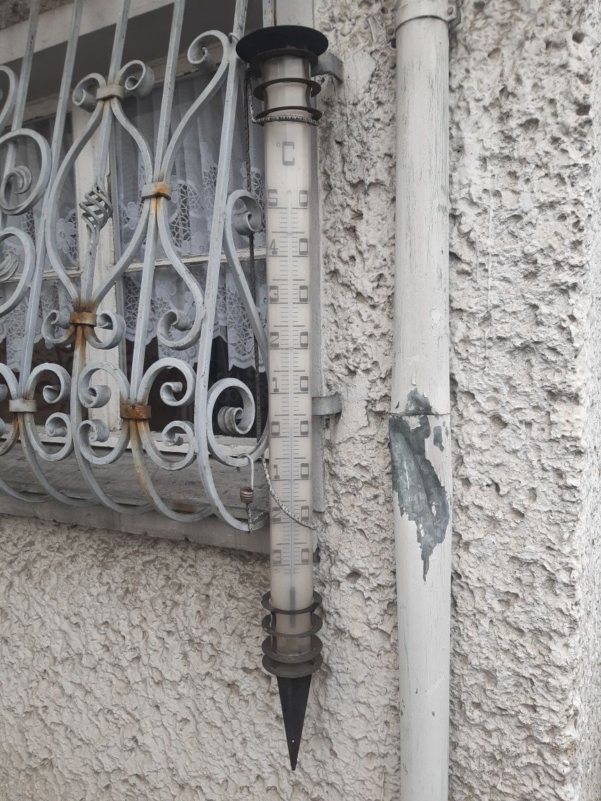 Termometr zewnętrzny