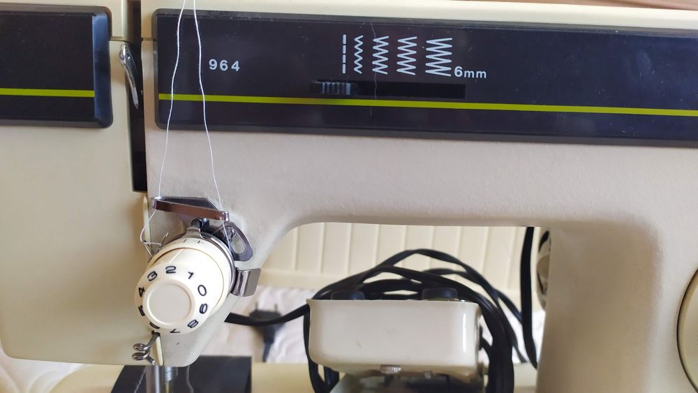 Швейна машинка SINGER 964