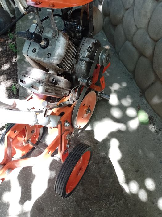 Продам мотоблок ,культиватор.