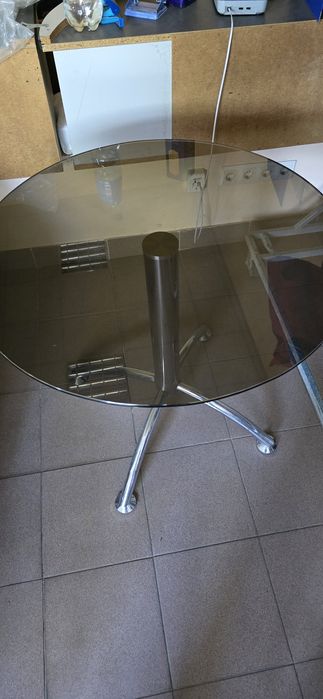 Скляний стій, високий