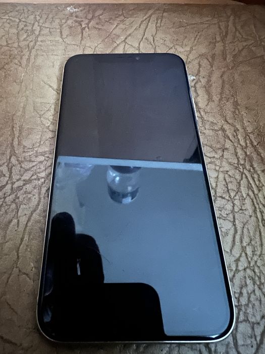 Iphone X 64 батарея 90%