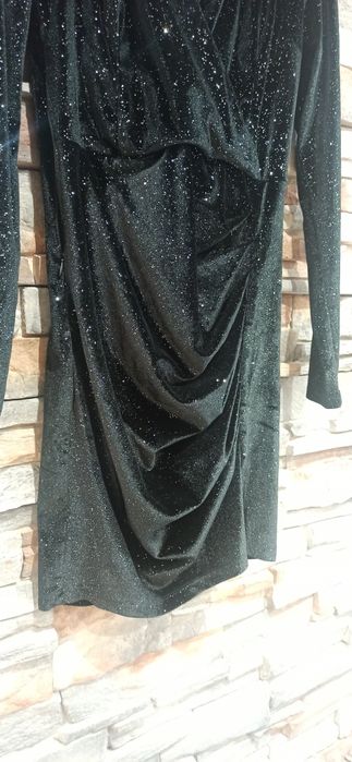 welurowa sukienka czarna mini 38 mohito